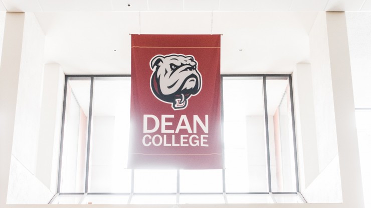 Banner hanging in the doorway of Ƶ Campus Center 