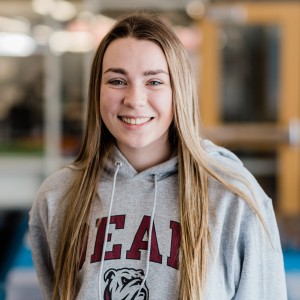 Headshot of Dean Alumna